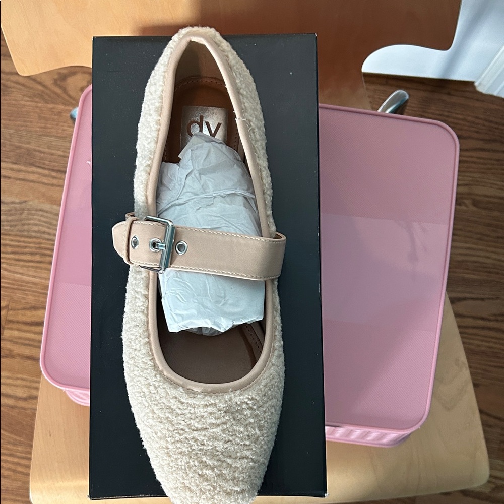 DV by Dolce Vita Women's Beige Buckle Flats